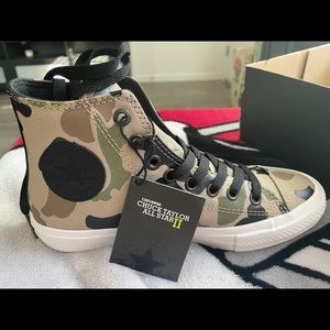 Brand new high top converse (unisex 6.5 men’s, 8.5 women’s)